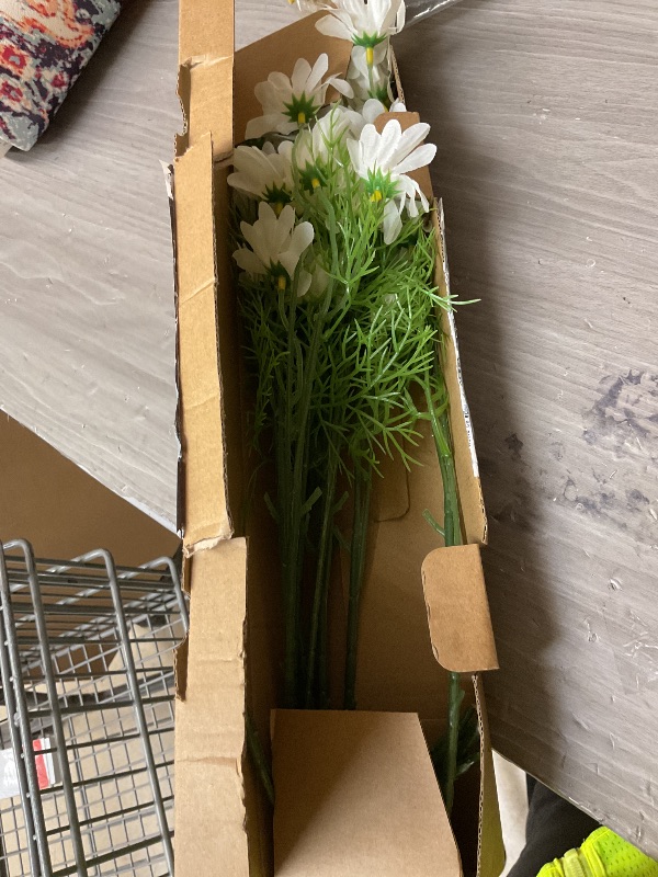 Photo 1 of AmyHomie Artificial Flowers,10 pcs Silk Daisy, Artificial Gerber Daisy for Home Decoration, Fake Wildflowers Spring Flowers for Wedding Decoration(Milk White)