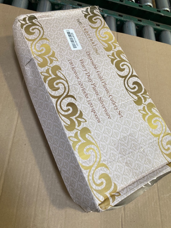 Photo 1 of Supernal 360pcs Gold Plastic Silverware Heavy Duty Disposable Cutlery Gold flatware Sets Include 120 Forks, 120 Knives, 120 Spoons, Suitable for Party, Birthday, Wedding