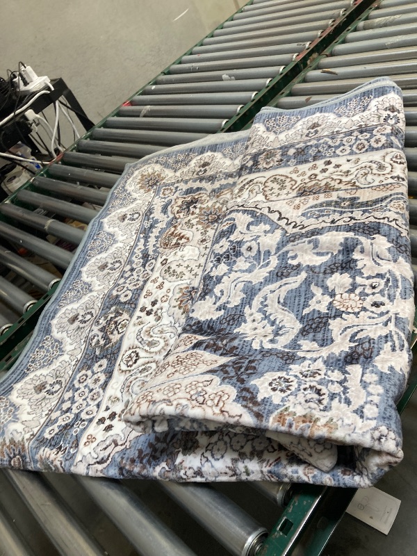 Photo 1 of 5X7 AREA RUG 