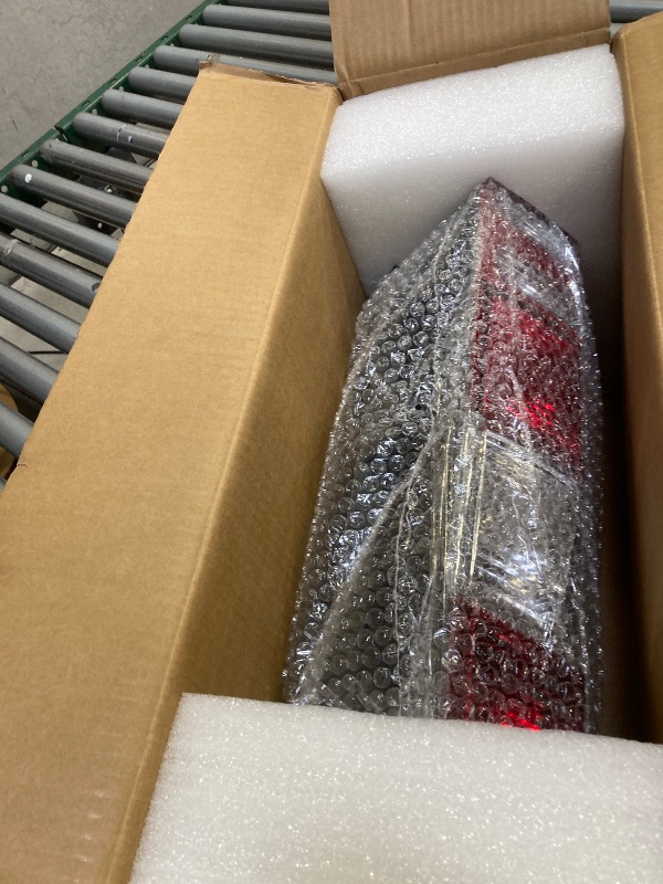 Photo 1 of  Tail Light Compatible with 2007-2018 Benz Sprinter Van Taillights Compatible with 2007-2009 Freightliner Dodge Sprinter Van Halogen Rear Lights 
