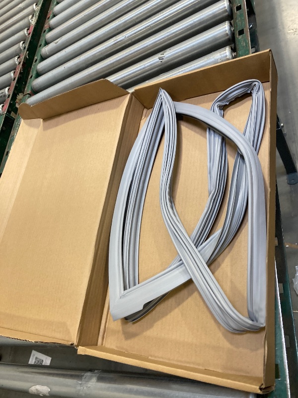 Photo 1 of Upgraded 39.5"x18" ADX73550624 Refrigerator Door Gasket Right Replacement Compatible with Kenmore and LG Refrigerator Door Seal Replaces PD00025950 ADX72930424 2702200 AP5780529 PS8737433 EAP8737433
