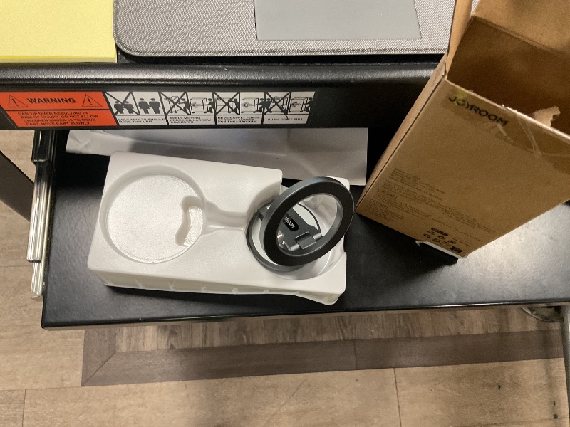 Photo 1 of JOYROOM Magsafe Car Mount, Vacuum Car Phone Mount with Strong Magnetic, 360° Metal Strut Suction Cup Phone Mount for iPhone 17 Pro Max/16 15 14 13 12 Series& Android Magsafe Case, White