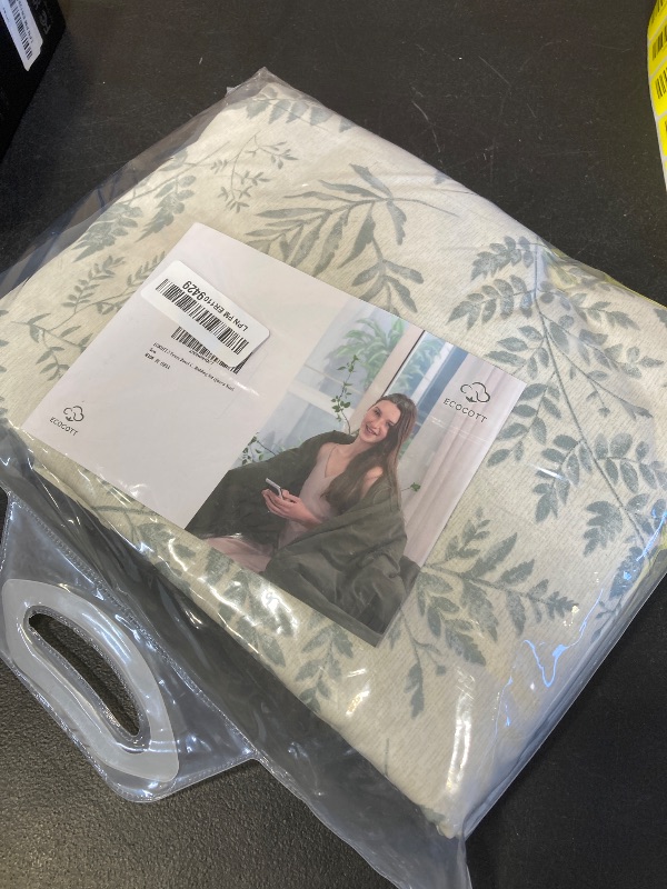 Photo 1 of ECOCOTT 3 Pieces Duvet Cover Set with Vintage Green Leaves Pattern 100% Natural Cotton Cozy Simple Style Bedding Set (Queen Size)