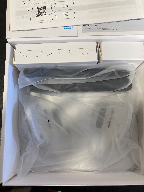 Photo 1 of BOBOVR CD3 Controller Wireless Charging Combo, Support Charging with G3 Grip, Compatible with Quest 3/3S Controller