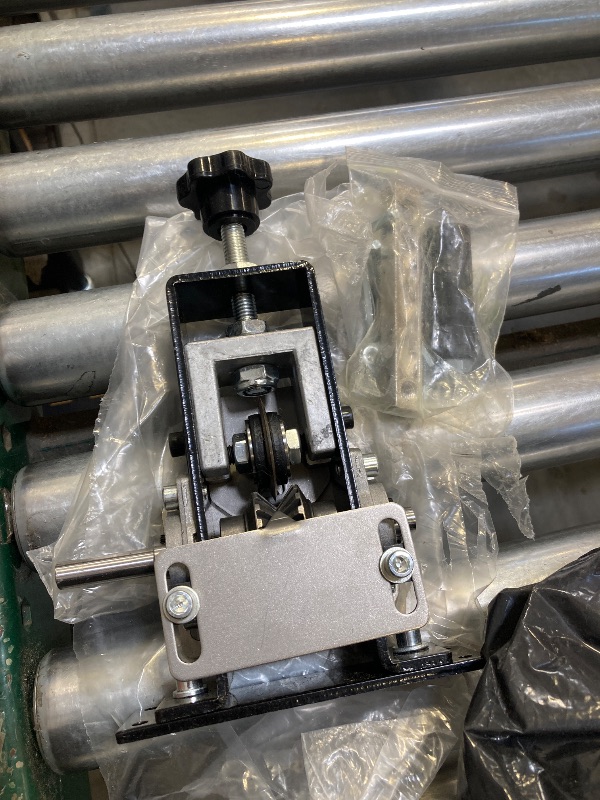 Photo 1 of Manual Wire Stripping Machine	