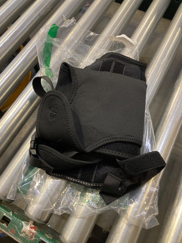 Photo 1 of Dog Knee Brace for Torn ACL Hind Leg, Adjustable Dog Leg Braces for Back Leg with 4 Metal Stabilizers Strong Joint Support to Reduce Pain from Luxating Patella, Ligament Injury, Hip Dysplasia XXL