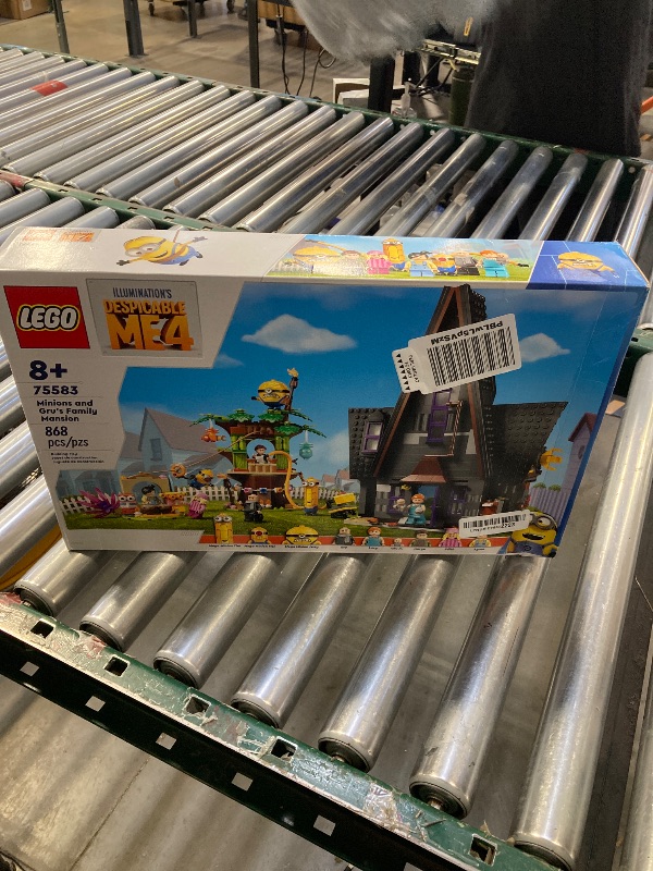 Photo 1 of LEGO Despicable Me 4 Minions and Gru's Family Mansion, Minions Toy House and Tree Playset from Movie, Fun Despicable Me Toy, Creative Gift for Boys and Girls Aged 8 and Up, 75583