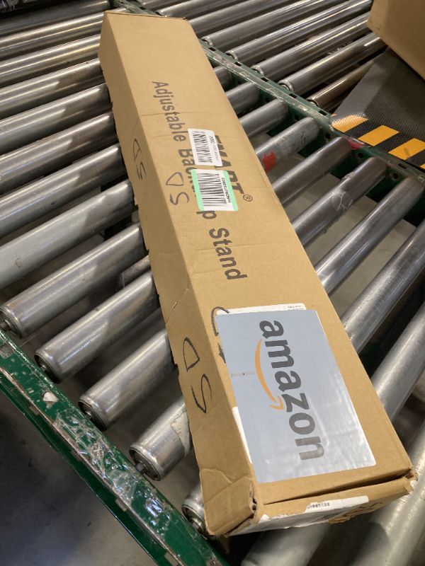 Photo 1 of Adjustable backdrop stand