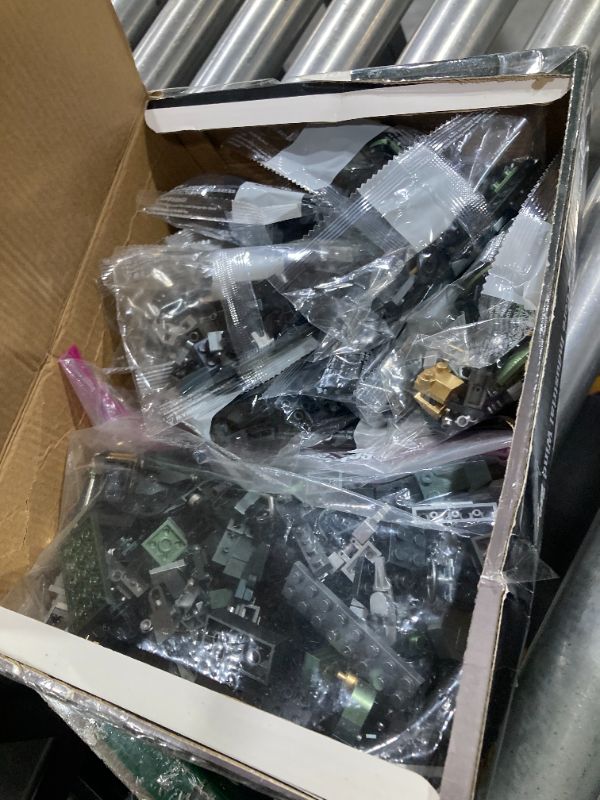 Photo 1 of CSNRHG Mech Robot Model Building Blocks Toy Set Birthday for Age 8+ Children Adults Teens 1403 Pieces