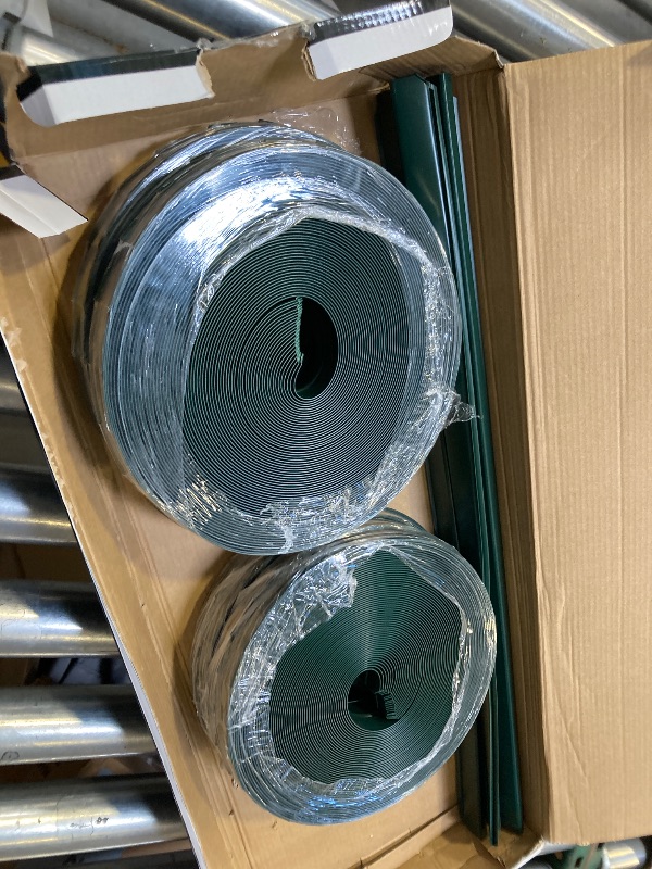 Photo 1 of Chain-Link Fence Blade Slats with Bottom Lock (4-ft, Green)
