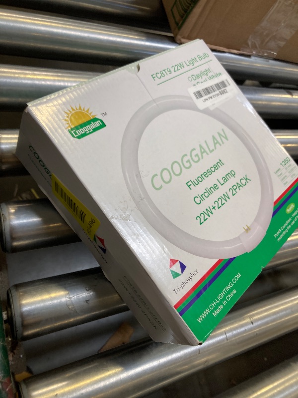 Photo 1 of COOGGALAN 8 inch FC8T9/CW 22W Cool White Circular Fluorescent Light Bulb, Round T9 22 Watt Circline Fluorescent Lamp Bulbs 4100K 1350 Lumens, G10q 4 Pin Base, 2 Pack