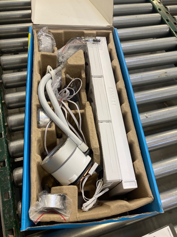 Photo 1 of LIAN LI Galahad II Trinity Performance 360 GA2P36W Liquid / Water Cooling
