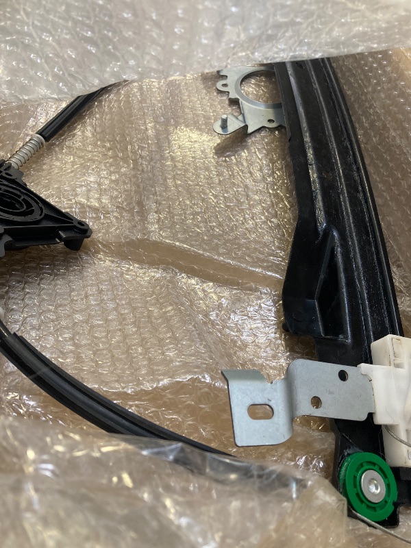 Photo 1 of BOXI Rear Left Driver Side Power Window Regulator Without Motor Fit for Ford Explorer for Mercury Mountaineer for Lincoln Aviator / 1L2Z7827009AB
