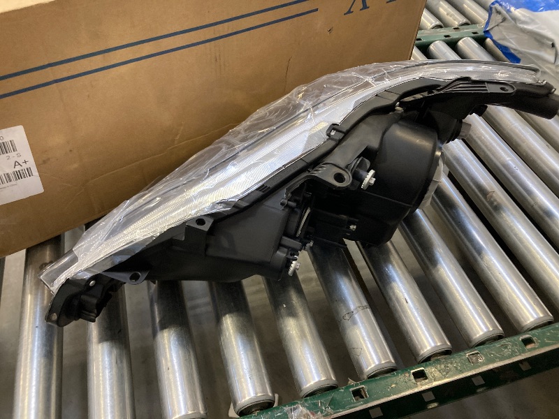 Photo 1 of Headlight FOR 2010 2011 2012 Lexus ES350 