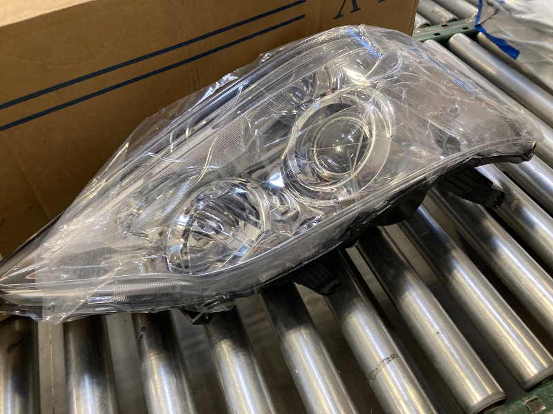 Photo 1 of Headlight FOR 2010 2011 2012 Lexus ES350 