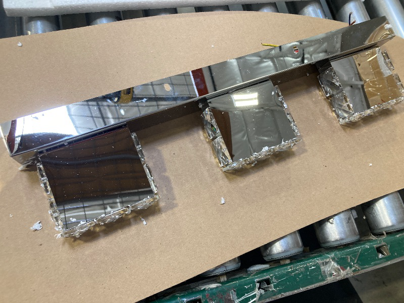 Photo 1 of 3 Light Vanity Light