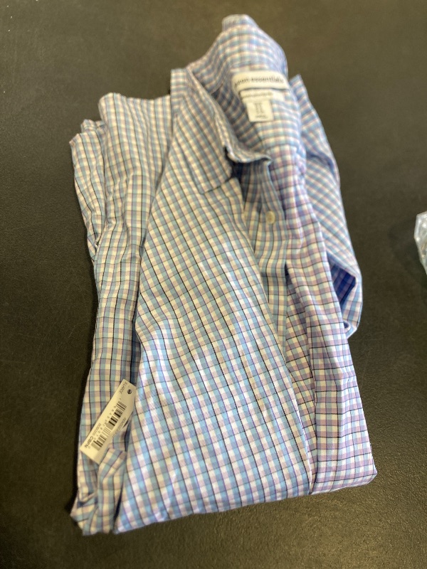 Photo 1 of Amazon Essentials Men's Regular Fit Long Sleeve Wrinkle Resistant Stretch Dress Shirt, Blue White Grid Check, X-Large