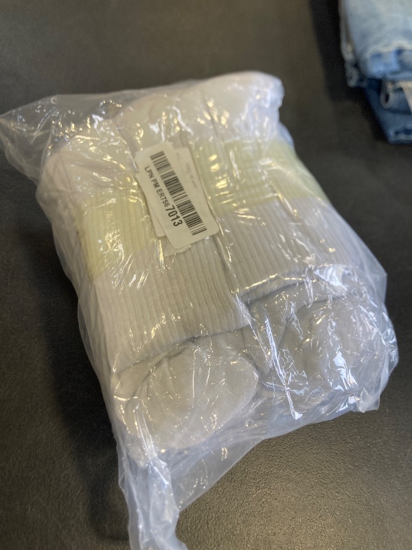 Photo 1 of 20 Pairs Crew Athletic Socks for Men Moisture Wicking Cushion Crew Socks for Sport Running Traveling (Pure White)