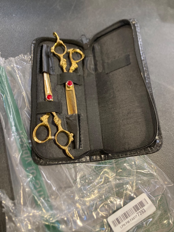 Photo 1 of 6 inch /7 inch salon professional salon scissors salon hairdresser hair cutting hairstyle pruning tools Japan 440c high hardness stainless steel golden (6 inch 2pcs)