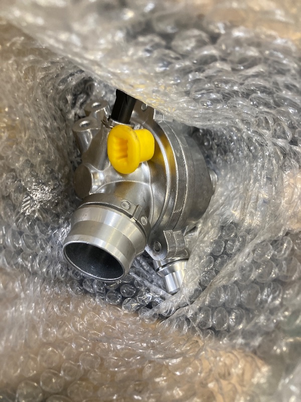 Photo 1 of 11517586925 Electric Engine Water Pump &11537536655 Thermostat Compatible with BMW 125i 130i 323i 325xi 328i 330i 325i 523i 525i 530i 630i 730i X1 X3 X5 Z4 Replace#11517563183 11517546994 11517586924