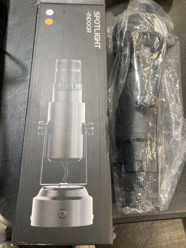 Photo 1 of 15W LED White Spot Light Led Pin Spot Manual Focus Length Adjustable with 4 Apertures, Aperture Size Adjustable