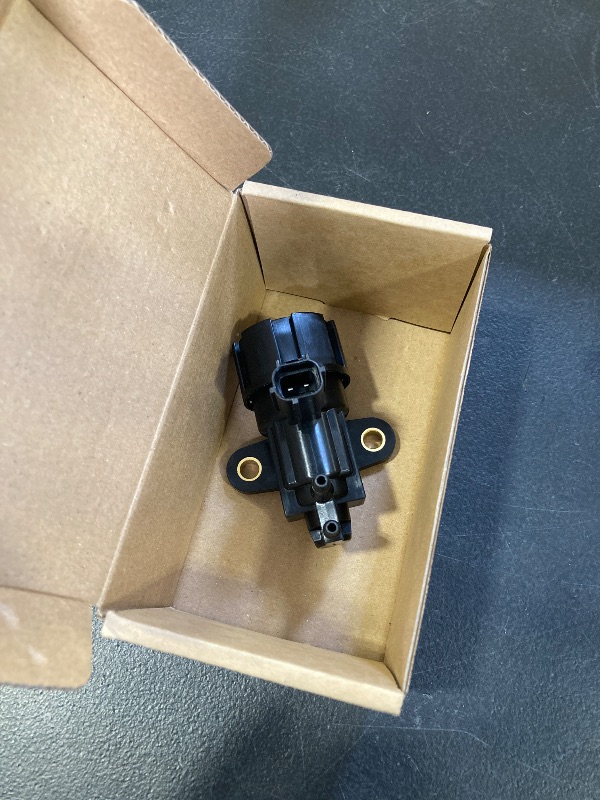 Photo 1 of MOTOKU EGR Vacuum Solenoid Valve & DPFE Pressure Feedback Sensor Kit for Ford Taurus F-150 Crown Victoria Escape Focus Windstar Explorer Ranger Expedition Mustang for Mazda Tribute 2000-2004