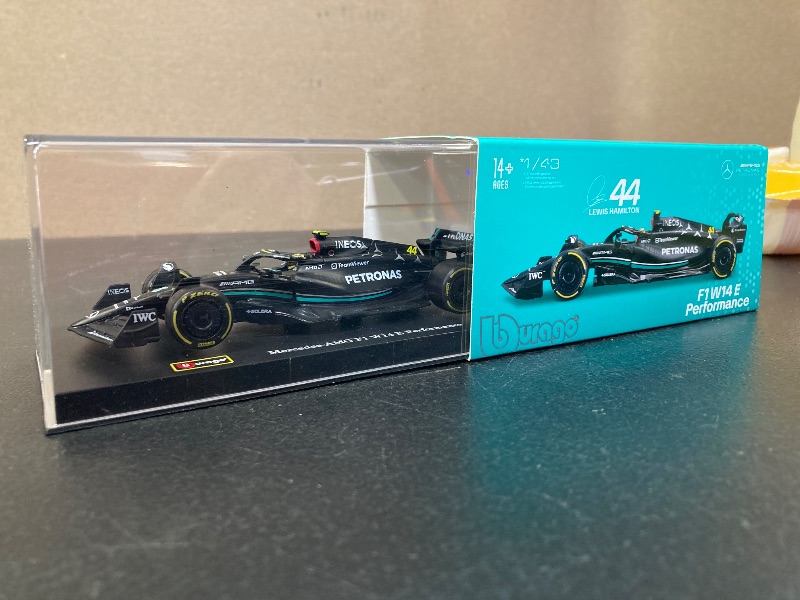 Photo 1 of Bburago1:43 F1 Race Mercedes-AMG W14 (2023) w/Driver - Hamilton #44