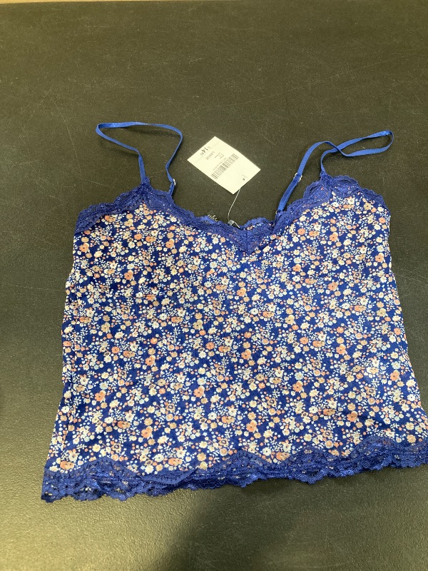 Photo 1 of LARGE- MULTI COLORED MESH TOP
