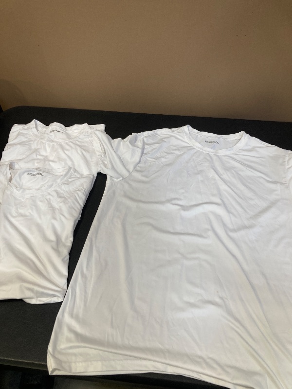 Photo 1 of LARGE-32 Degrees Men's Cool Tee, 3-pack
