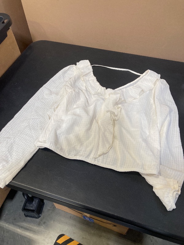Photo 1 of SIZE MEDIUM- WOMENS IVORY RUFFLED TOP