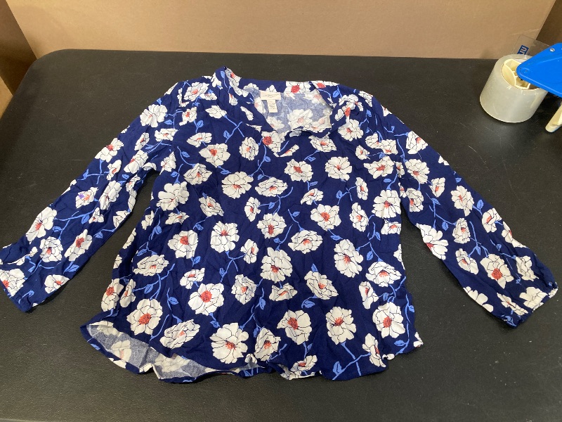 Photo 1 of MEDIUM- St. John's Bay Womens Y Neck 3/4 Sleeve Blouse
