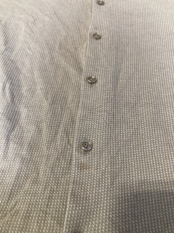 Photo 1 of XL- MENS BUTTON DOWN SHIRT