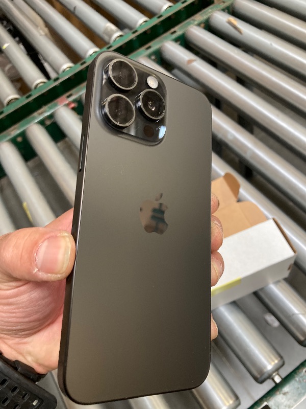 Photo 1 of Apple iPhone 15 Pro Max, 256GB, Black Titanium - Unlocked (Renewed)