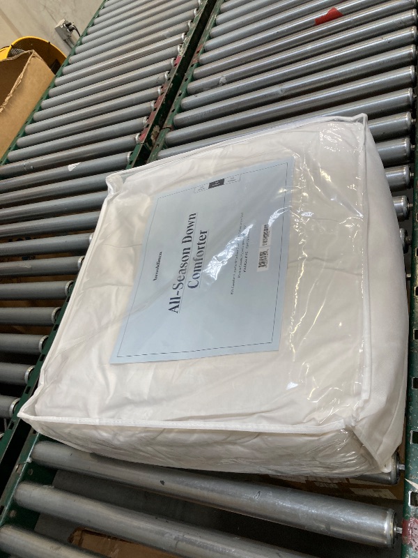 Photo 1 of  Brooklinen All Season Luxury Down Comforter, 100% Natural Canadian Duck Down Duvet Insert - 700 Fill Power, 100% Cotton Shell, Baffle Box Construction, King/Cali King Size Comforter 