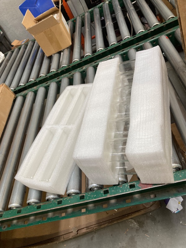 Photo 1 of  16Pcs Glass Cylinder Bud Vases for Centerpieces,7.7 In Tall Clear Flower Vases in Bulk,Glass Small Vases Floating Candle Holder for Party,Home Decor,Wedding Decoration,Birthday,Anniversary,Baby Shower 