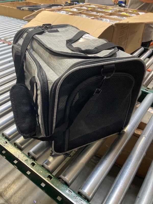 Photo 1 of pecute Cat Carrier Stable, Pet Carrier Breathable and Portable, Cat Carriers Bag with Scientific Hidden Partition, Carriers for Cat Under 5kg, Dog Carrier Suitable for Travel and Outing, Gray
