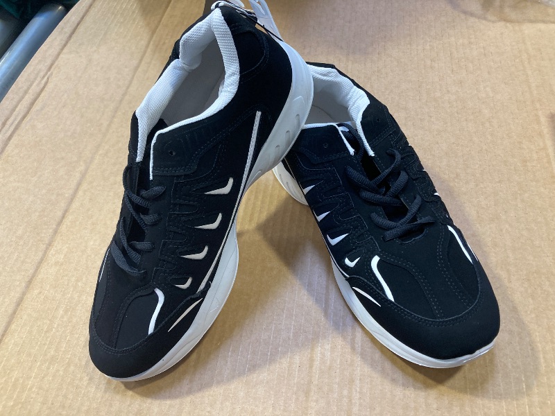 Photo 1 of Size 11--Men's Mission Ridge Lace up Athletic Shoe
