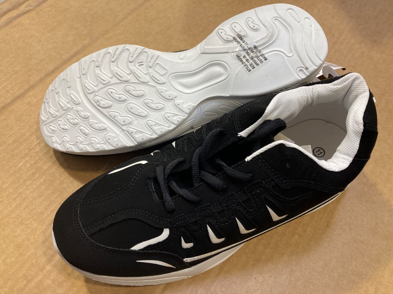 Photo 1 of Size 11 Men’s Mission Ridge Lace Up Athletic Shoe
