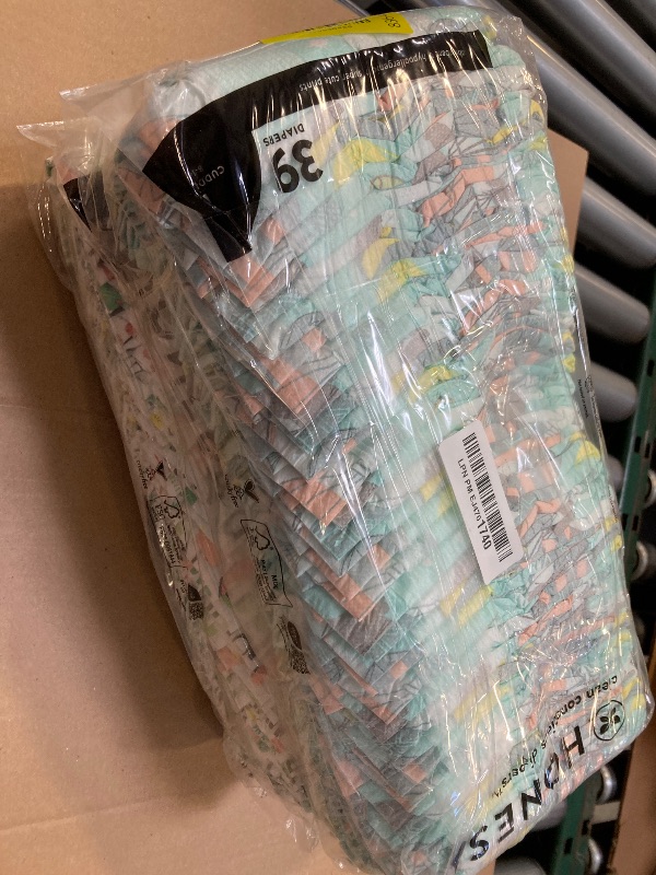 Photo 1 of The Honest Company Clean Conscious Diapers for Delicate Skin | Up to 100% Leakproof | Hypoallergenic, Fragrance Free | Gender Neutral | Club Box, Size 1 (8-14 lbs), 78 Count (Prints May Vary)