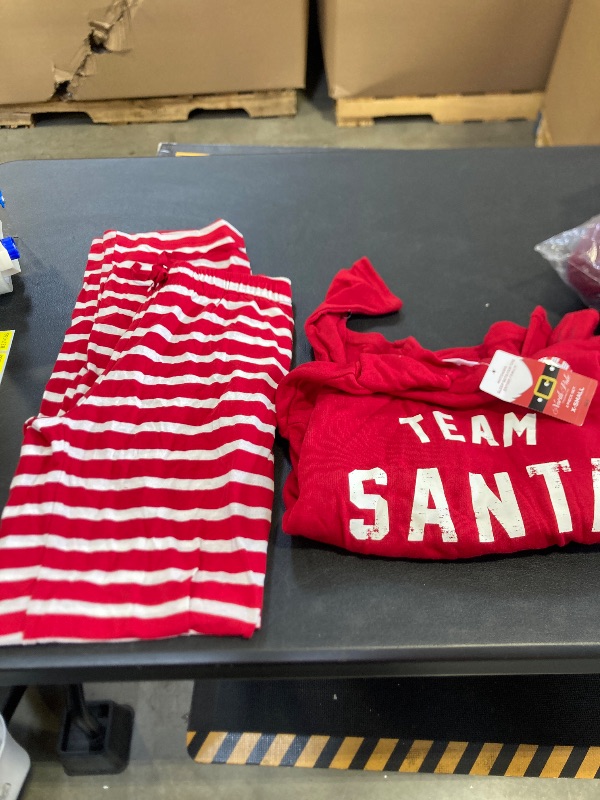 Photo 1 of North Pole Trading Co. Team Santa Womens Long Sleeve 2-pc. Maternity Pajama Sets
 size xs