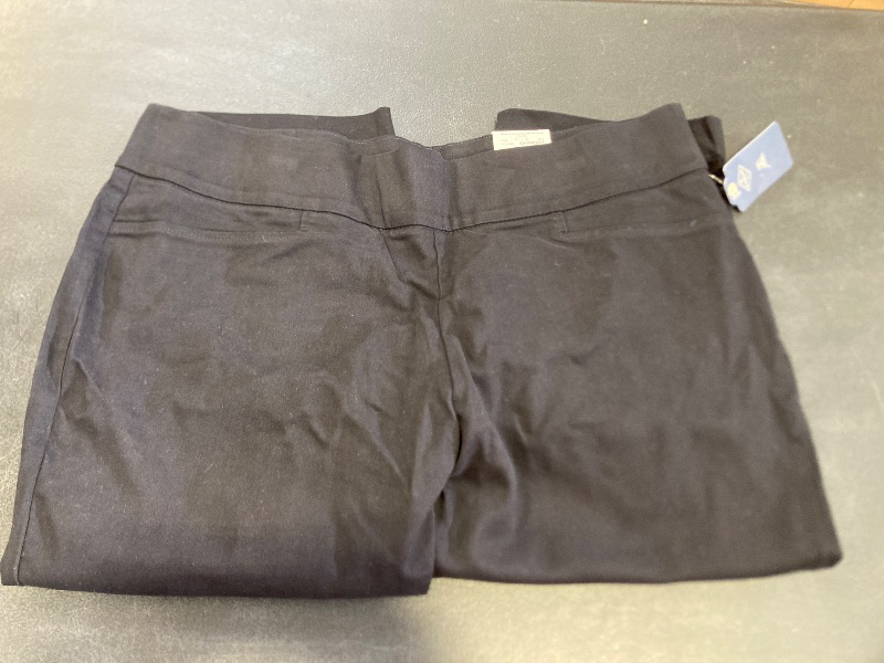 Photo 1 of st johns bay mid rise black womens capri size 18p