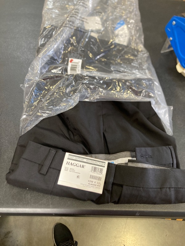 Photo 1 of haggar 42w x 32xl classic fit pants