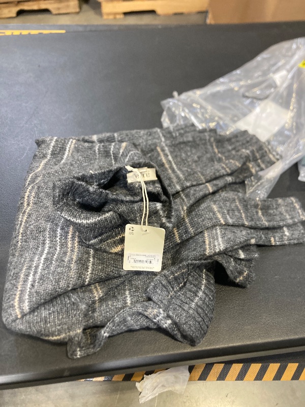 Photo 1 of A.n.a Plus Womens Crew Neck Long Sleeve Pullover Sweater, 3x, Gray
