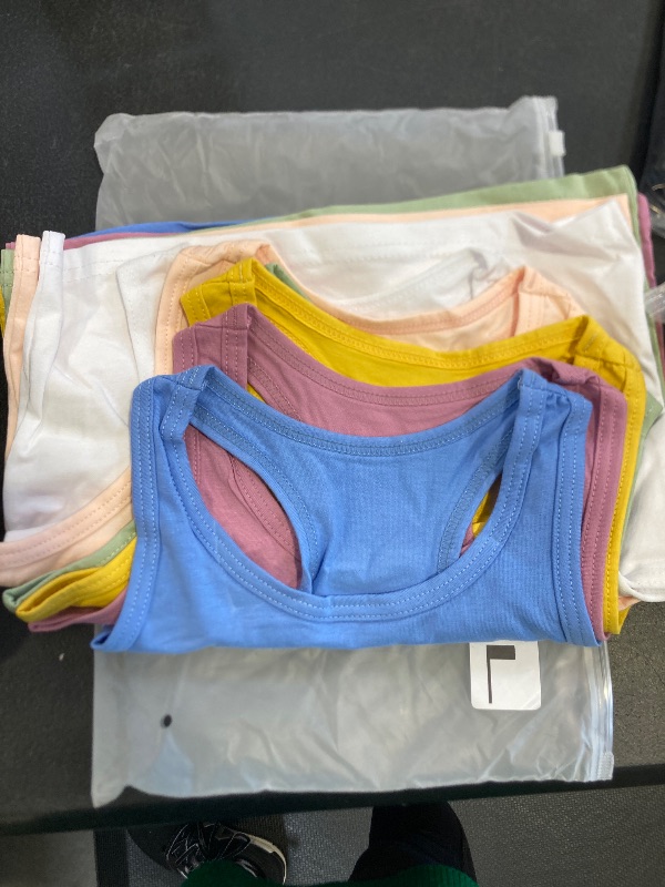 Photo 1 of Geyoga 6 Pieces Girls Dance Tank Top Racerback Crop Top Sleeveless Dance Outfit for Ballet Hip Hop Athletic Wear kids large 