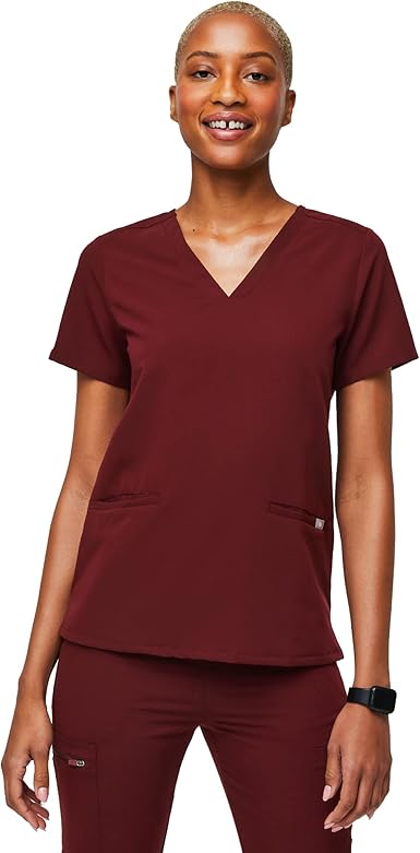 Photo 1 of FIGS Casma Scrub Top for Women — Classic Fit, 3 Pockets, Four-Way Stretch, Anti-Wrinkle
 SIZE SMALL