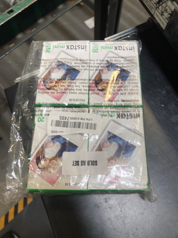 Photo 1 of 4 FUJIFILM Instax Mini Instant Film (White), 20 Photos