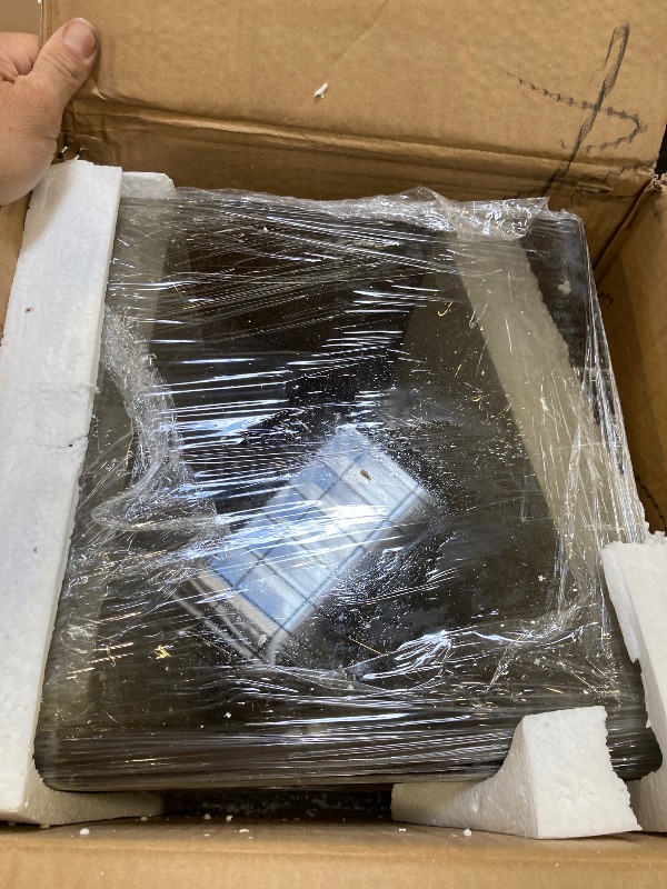 Photo 1 of VLUOO Acrylic C Table,Multipurpose Clear Side Table Laptop End Table,Acrylic C Shape Side Table for Bedroom,Living Room and Patio|11.8 * 11.8 * 25.6IN