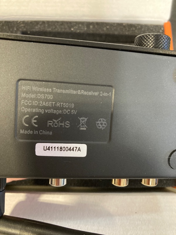 Photo 1 of 1Mii DS700 HiFi Bluetooth Audio Transmitter Receiver for TV, Long Range Wireless Adapter with Audiophile DAC, LDAC/aptX HD/aptX LL, OLED Display, Optical & Coaxial Input/Output, RCA Output Only