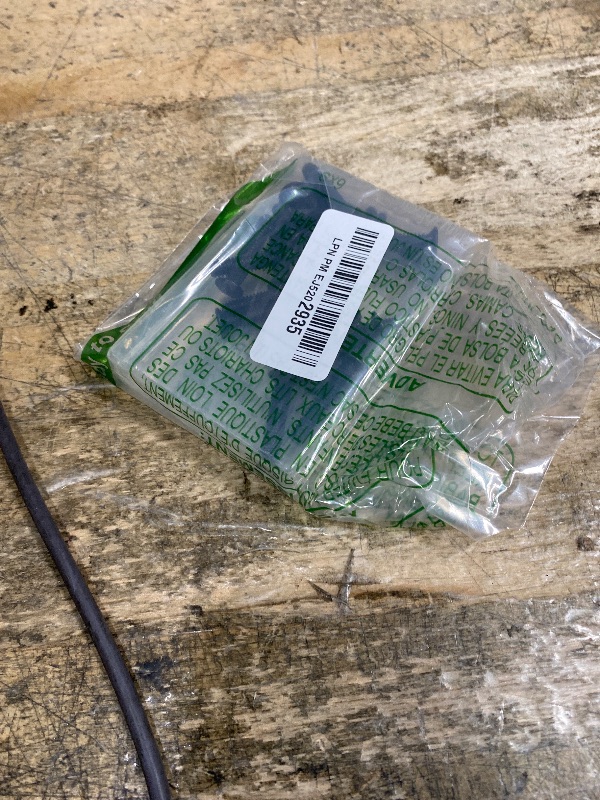 Photo 1 of 1/4-20 x 1-1/4'' (20 Pack) Flat Head Machine Screw, Phillips Drive, Black Oxide 304 Stainless Steel 18-8, Bright Finish, Fully Machine Thread