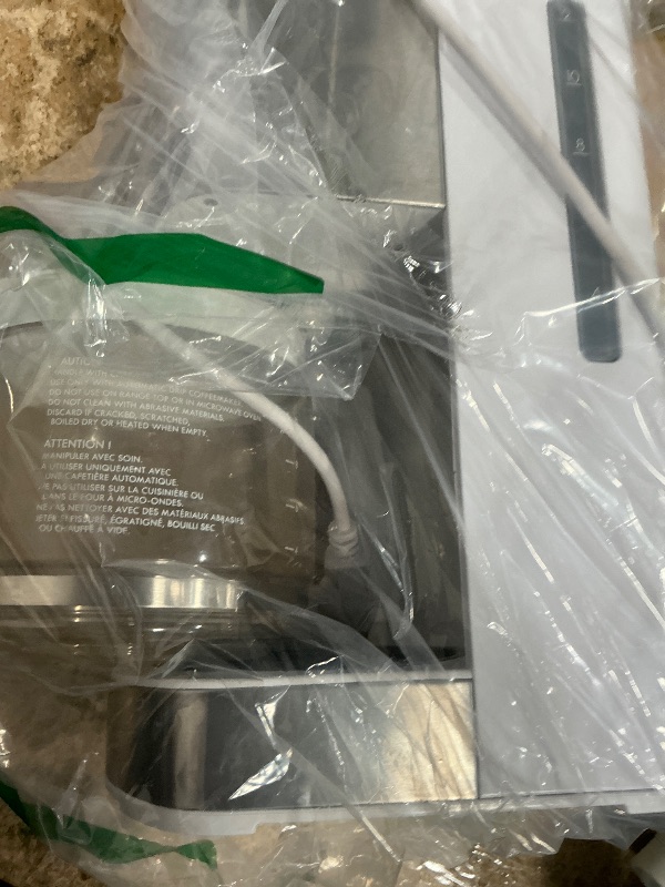 Photo 1 of Kenmore drip Coffee Maker - 12 Cup programmable cafe machine with glass pot, regular & bold brew, auto shut off large water reservoir, reusable filter, kitchen appliances for cafeteria barista, White